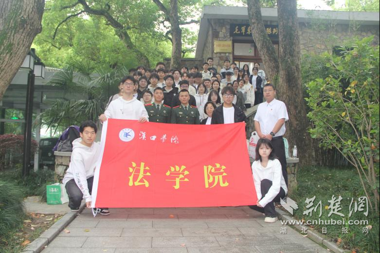 �ഺ����������Уʦ������������������֮��