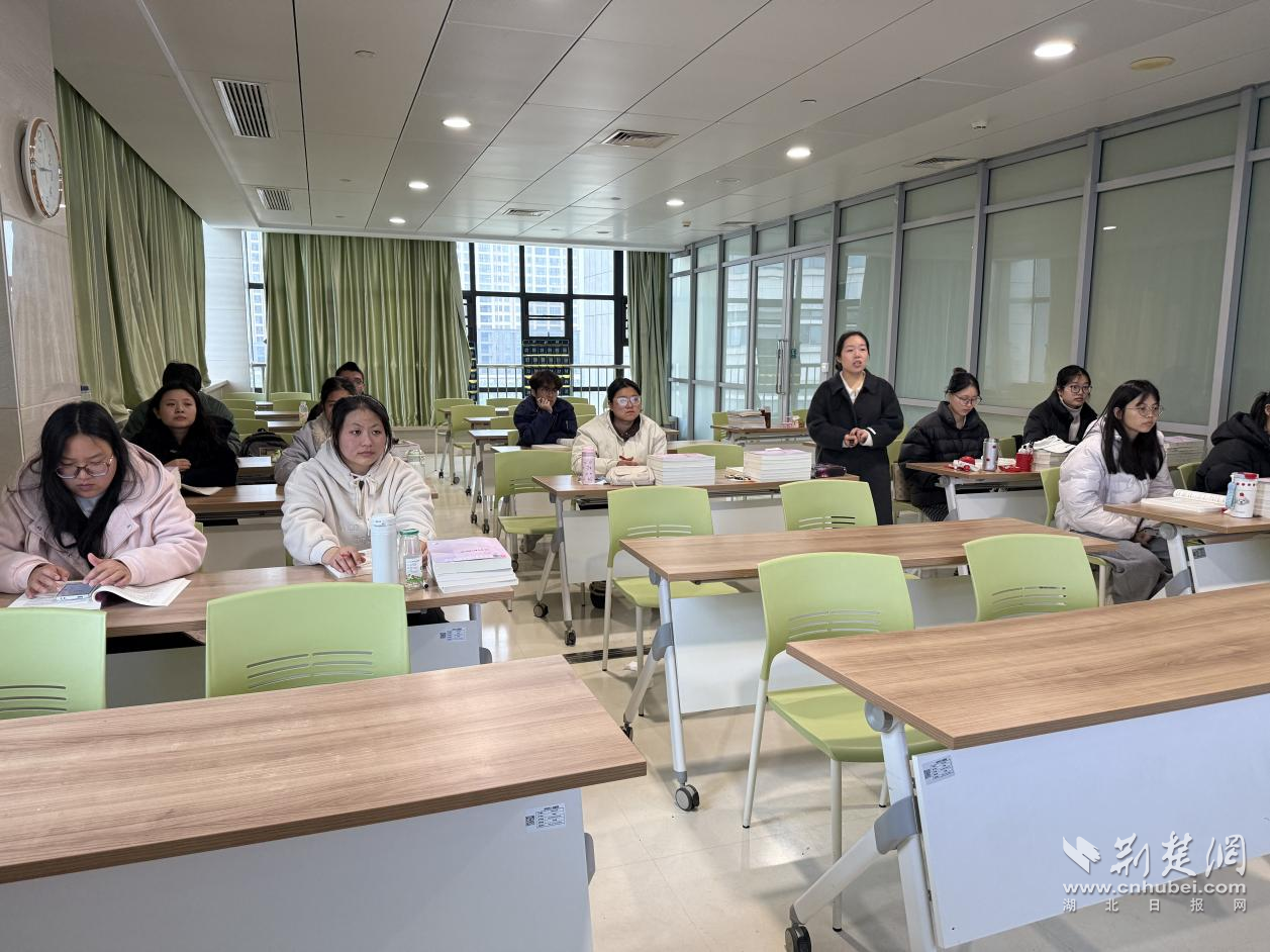 �׽커������УԺ���������������ʽ����